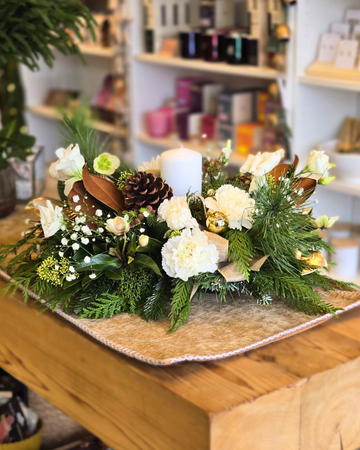 White and Gold Centerpiece